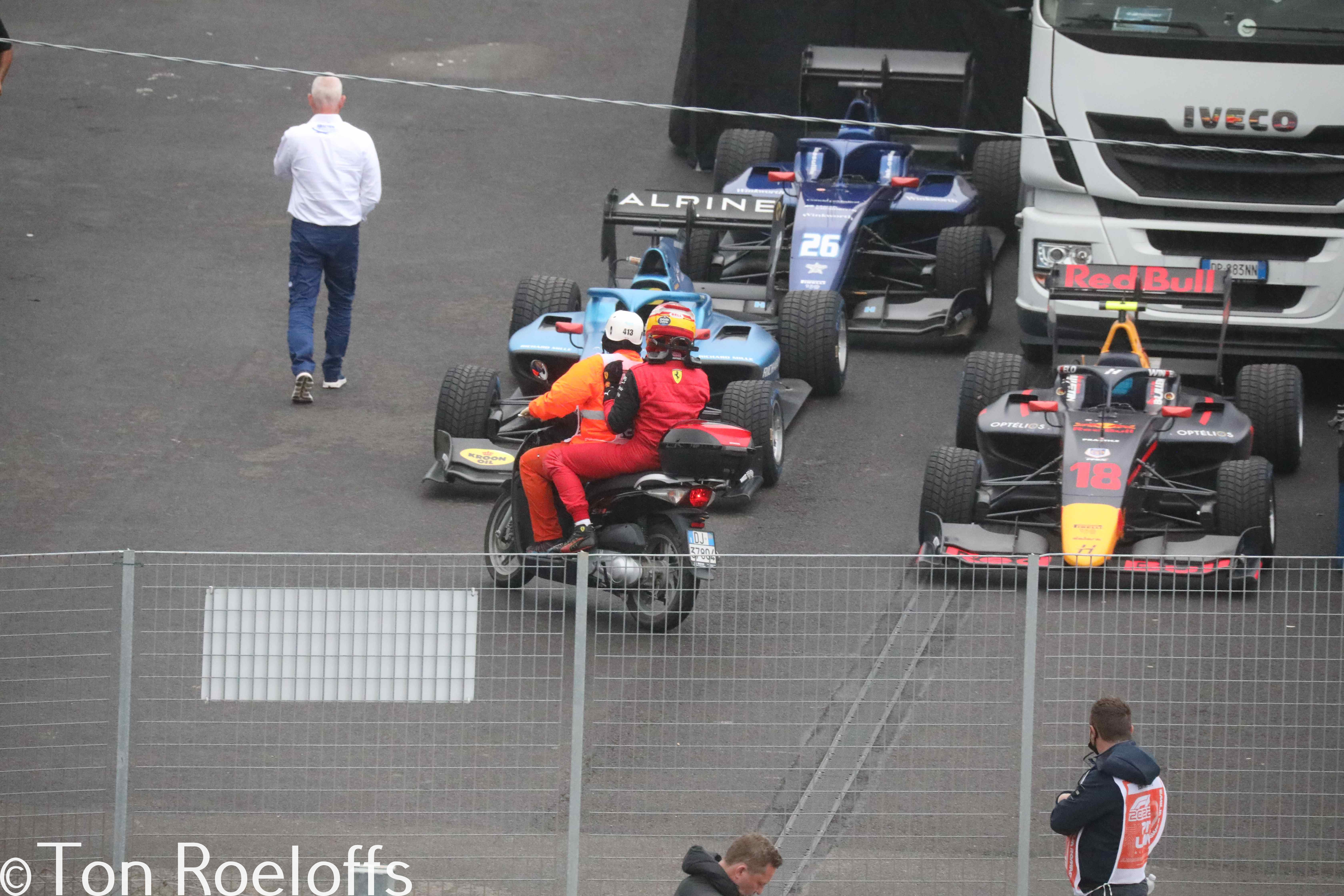 Verstappen pitbox